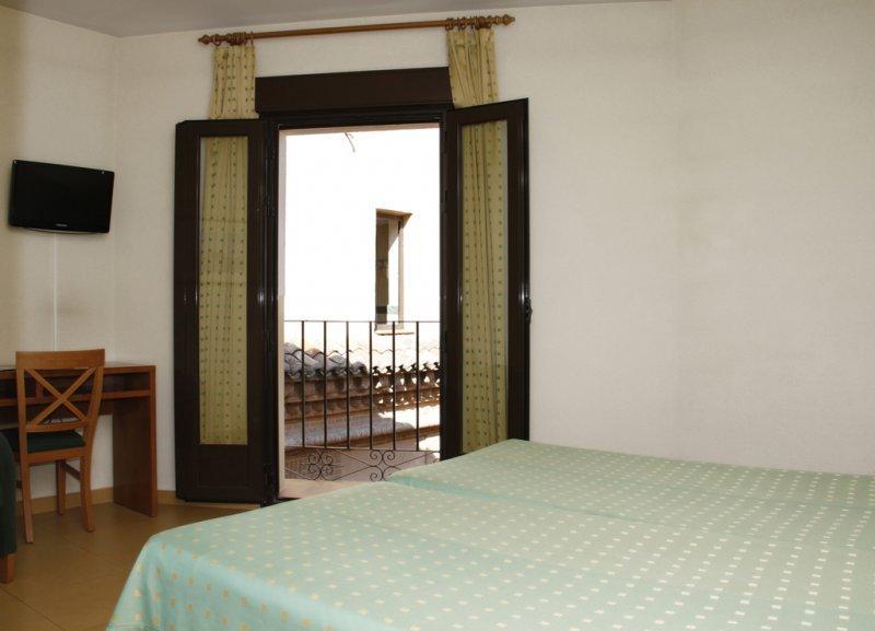 Hotel Yit Conquista De Toledo 托萊多 外观 照片
